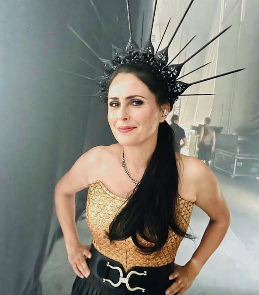 HAPPY BIRTHDAY TO SHARON DEN ADEL! 