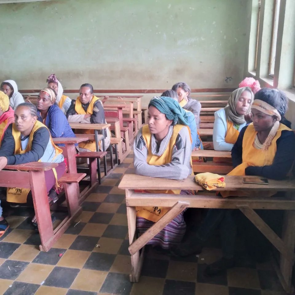 Transform Project first training successfully completed! In collaboration with <a href="/Unilever/">Unilever</a> Ethiopia a total of 169 Sales Agents in Hwassa have now been given Basic Business and Financial Literacy training.  So much more work to be done!