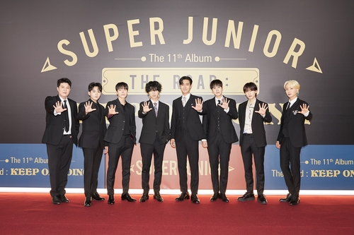 After more than 17 years as K-pop icon, <a href="/SJofficial/">SUPER JUNIOR</a>  vows to keep going.♥️😍🥰❤️‍🔥🔥

#SUPERJUNIOR #슈퍼주니어 #KPOP #COMEBACK 

k-odyssey.com/news/newsview.…