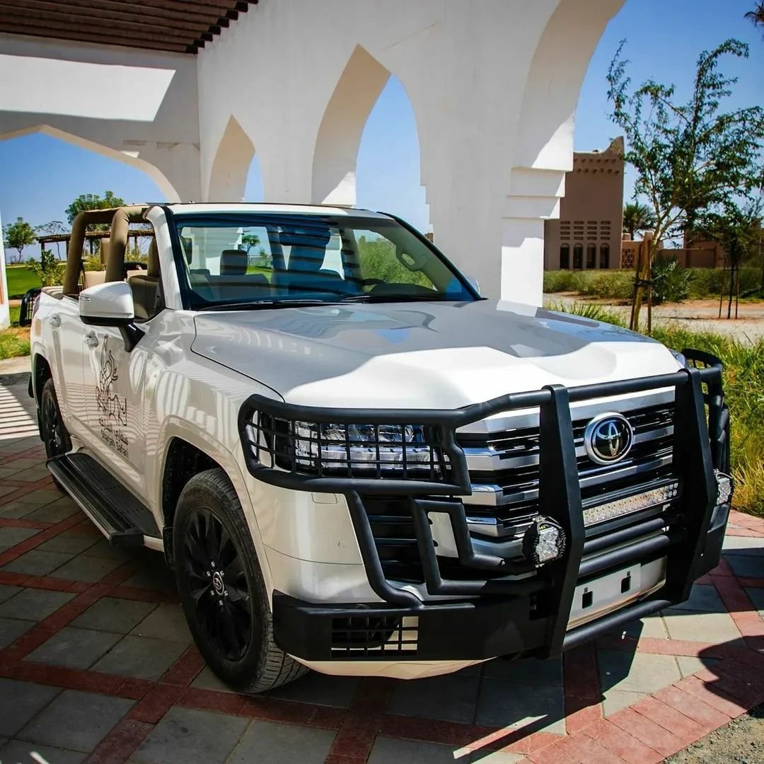 Land Cruiser 300 Cabrio