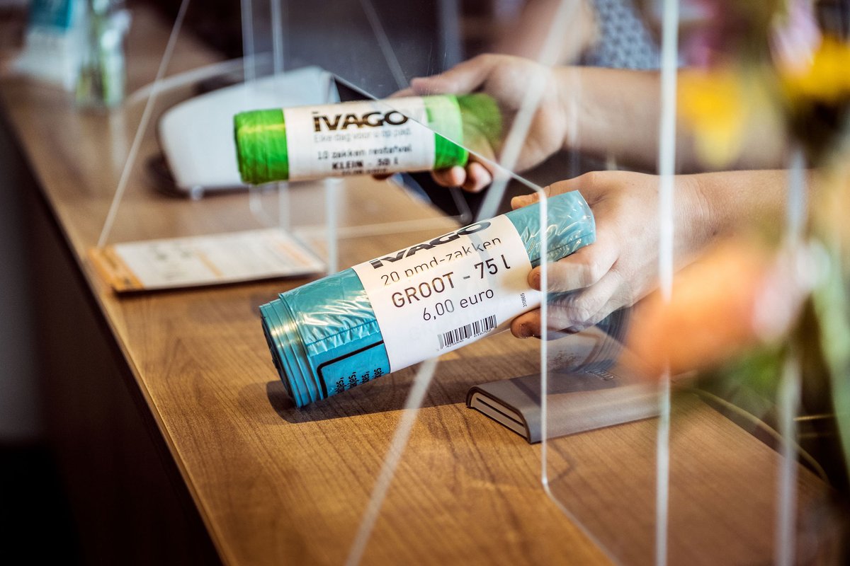 ⚠️ 12-15 juli -- Aangepast dienstverlening⚠️

🌡30°C of meer, dan sluiten onze recyclageparken een uurtje vroeger (16.15 uur). 

📢 Deze week zijn we telefonisch niet bereikbaar. 
Mail je vragen naar info@ivago.be of doe je aanvragen via 'Mijn IVAGO'.