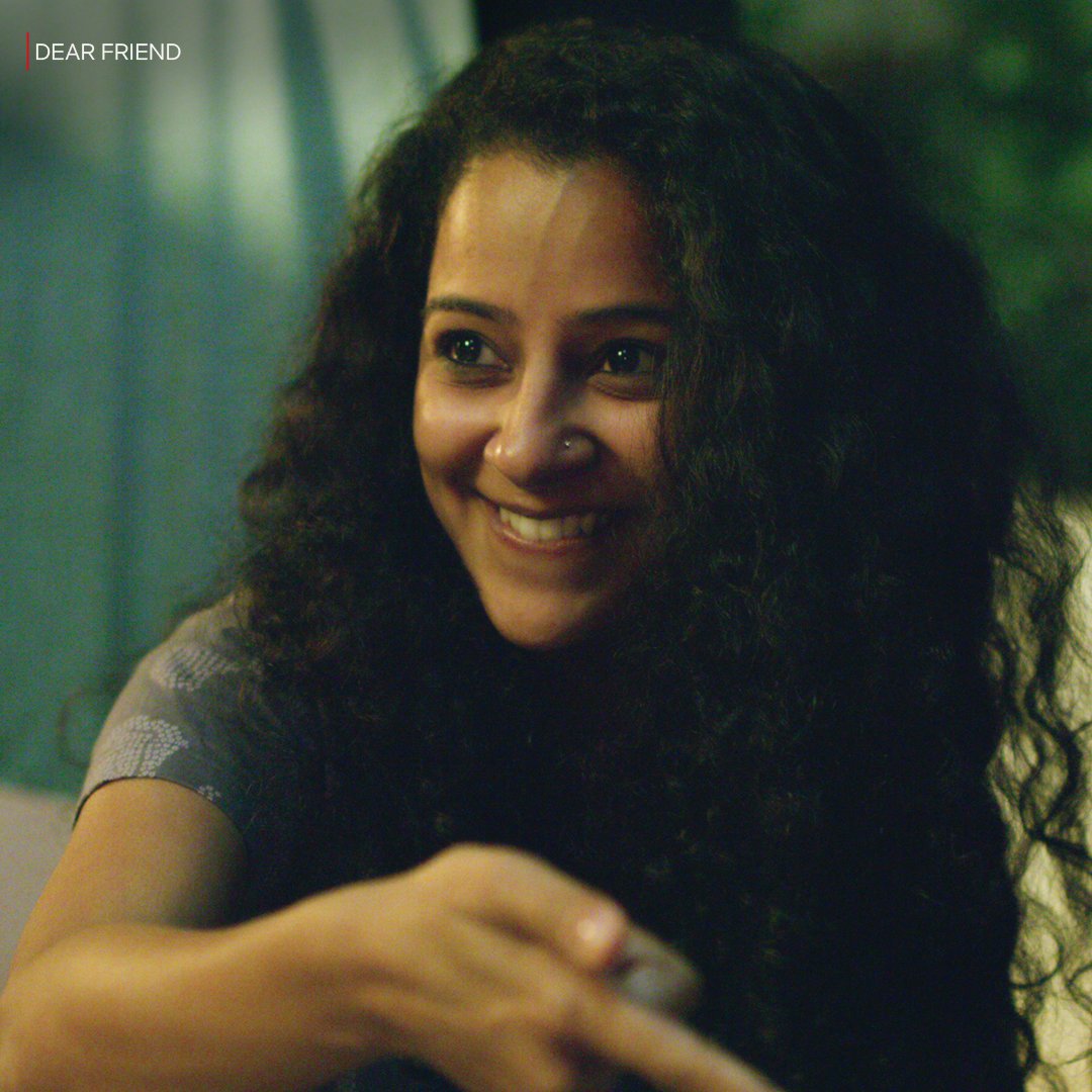 Netflix_INSouth's tweet photo. One look at @darshanarajend and our heart goes Dar-Sha-Naaaaaaa 🎤 😍 https://t.co/VAZDGlZ9kJ