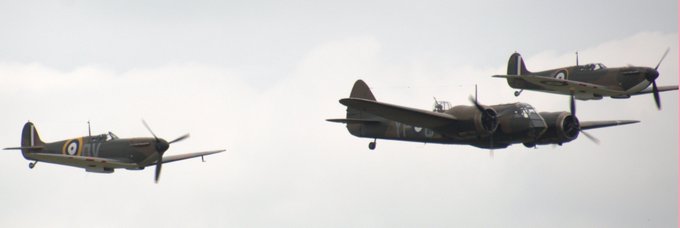 TheSuffolkMan's tweet photo. #Blenheim #Spitfire #Hurricane #TheFew #Luftwaffe #OpsRoom #Blitz @spirit_spitfire @SocietySpitfire @Spitfire5518 @2seaterspitfire @spitfire_boys @spirit_spitfire @SpitfireFilly @BeaverWestminst @AviateAddict ⁩#AVGeek https://t.co/OoS68LeQh5 https://t.co/62JtqKayKX