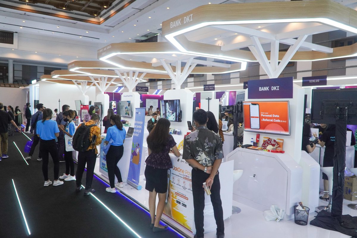 The Governor of Bank Indonesia, Mr. Perry Warjiyo and the Coordinating Minister for Economic Affairs, Airlangga Hartarto officially opened the 2022 Indonesian Digital Financial Economy Festival on Monday, July 11, 2022 in our Nusantara Hall at #BICC

 #WestinBali #RoadToG20