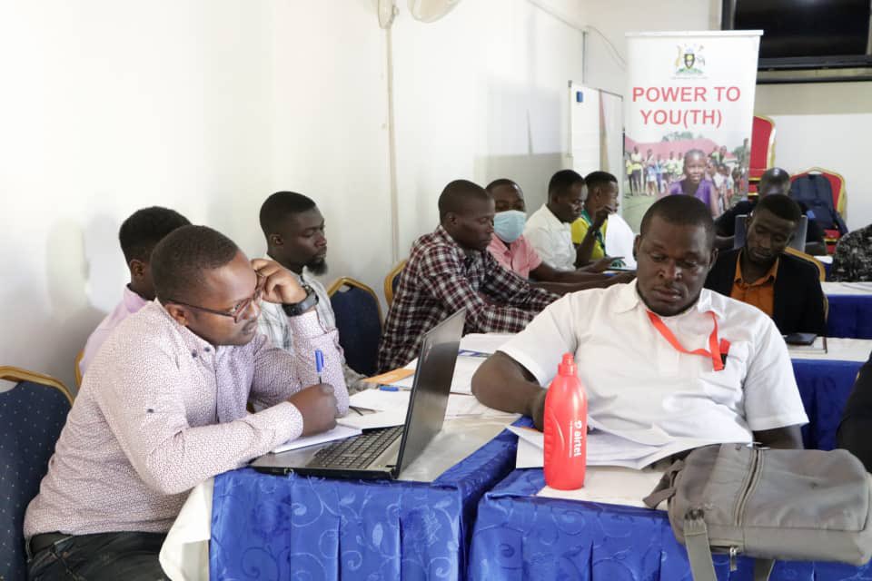 powertoyouthug's tweet photo. @powertoyouthug today has organized a capacity building training on effective SRHR reporting for media personnel including @DailyMonitor , CBS radio, @bukeddeonline among others in Kalangala district
#ChangeStartswithYou(th)
#TransformativeJournalism https://t.co/L5YhG9rofX