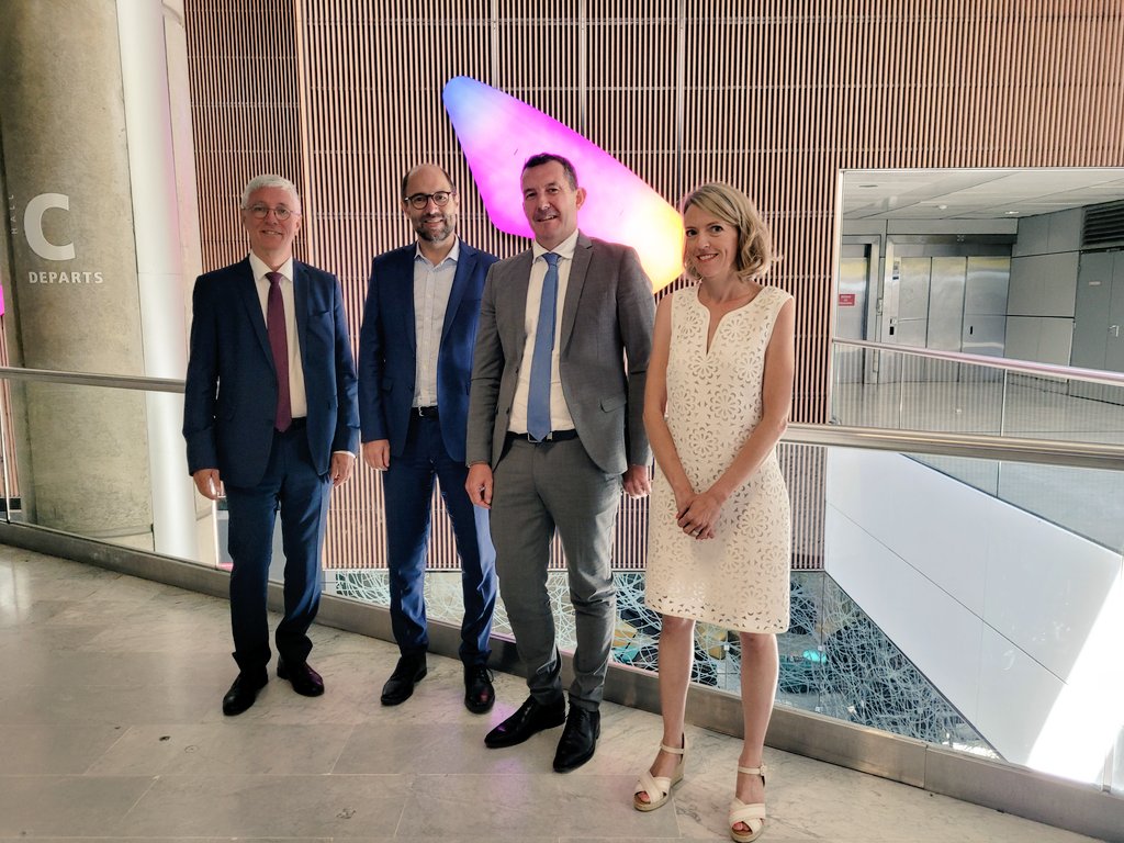 Toulouse et l'Occitanie = région dynamique &amp; stratégique pour les relations 🇫🇷🇨🇦. Heureux de ce riche échange avec la direction de <a href="/aeroport_tls/">Aéroport de Toulouse</a> et <a href="/TlseMetropole/">Toulouse Métropole - INACTIF</a> <a href="/Toulouse/">Toulouse - Mairie et Métropole 🎄</a>!