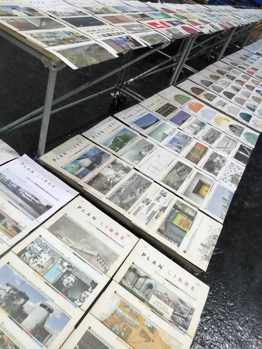 MAISONMP's tweet photo. Cette semaine, l'équipe de #PlanLibre est à @arcenreve dans la nef du @CAPCmusee pour une semaine de résidence ! 
💻💫 Au programme : préparation du numéro d'été, de la ligne éditoriale de la prochaine saison et d'un livre à l'occasion du numéro 200. https://t.co/xQzaM9iIPb