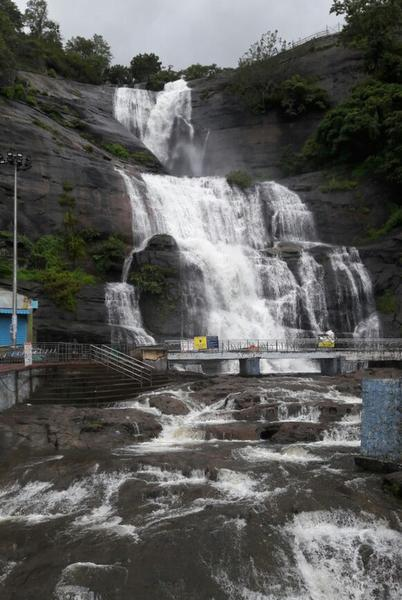 Balupothigai's tweet photo. தென்காசி சுற்றுலா வரும் மக்களுக்கு!
இங்குள்ள பார்க்கவேண்டிய இடங்களின் திரேட்  (DM சொல்லி முடியல ) எல்லாமே பார்க்க வேண்டிய குடும்பதுடனும் செல்ல ஏதுவான இடங்கள் 🙌🙏 

திரேட் 1 https://t.co/V3VSJMzAyE