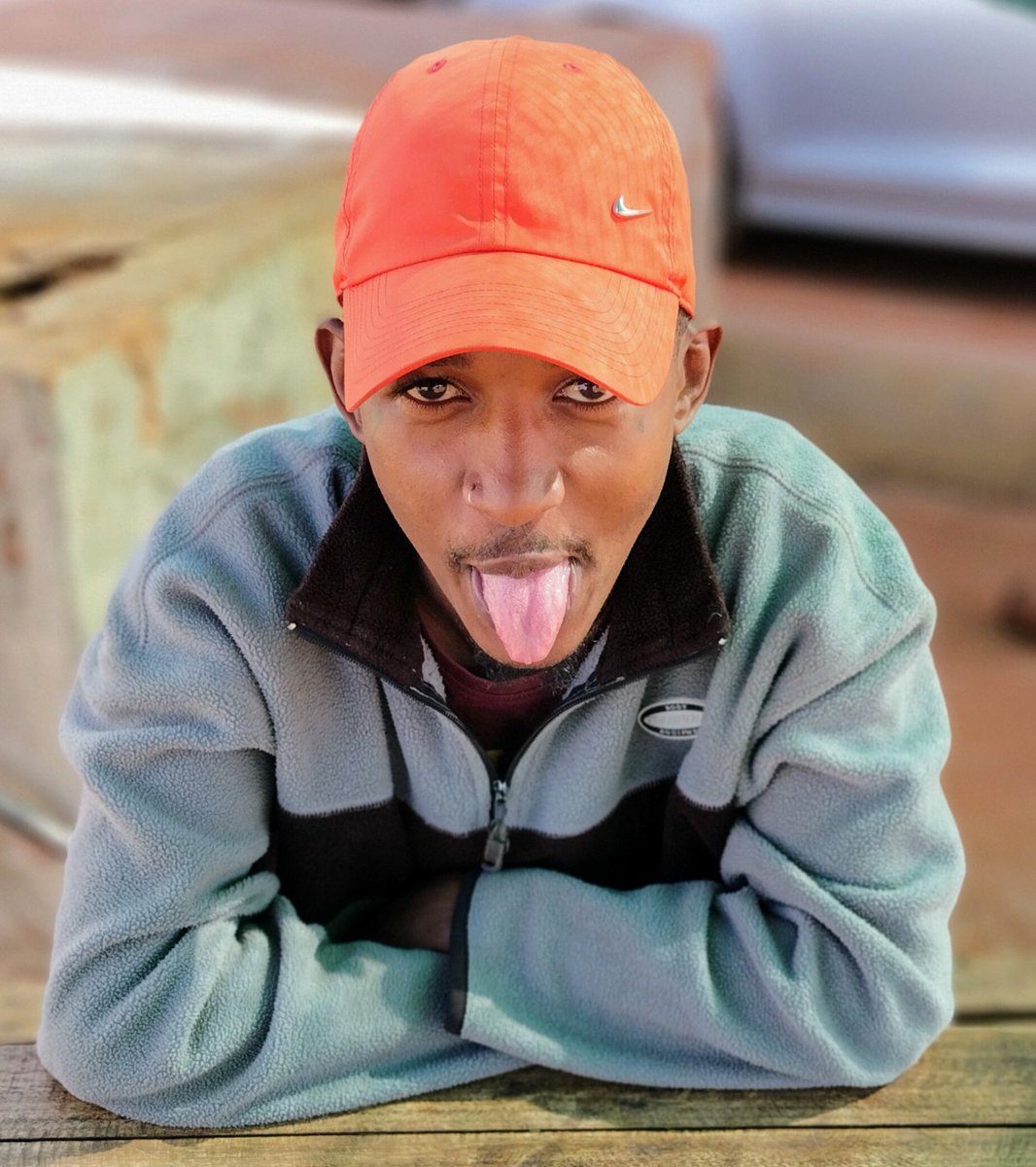 LORDKIDSWAG's tweet photo. 🧡🧡🧡 https://t.co/YxYuHMytdY