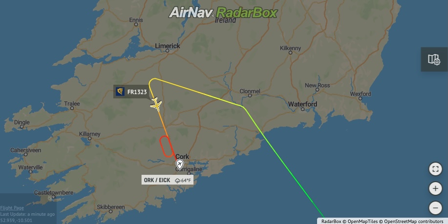 airlivenet's tweet photo. Ryanair #FR1323 diverted to Cork due to the Delta #DL123 emergency landing in Shannon https://t.co/bsWYkd2AZu https://t.co/OOzGjdzCxI