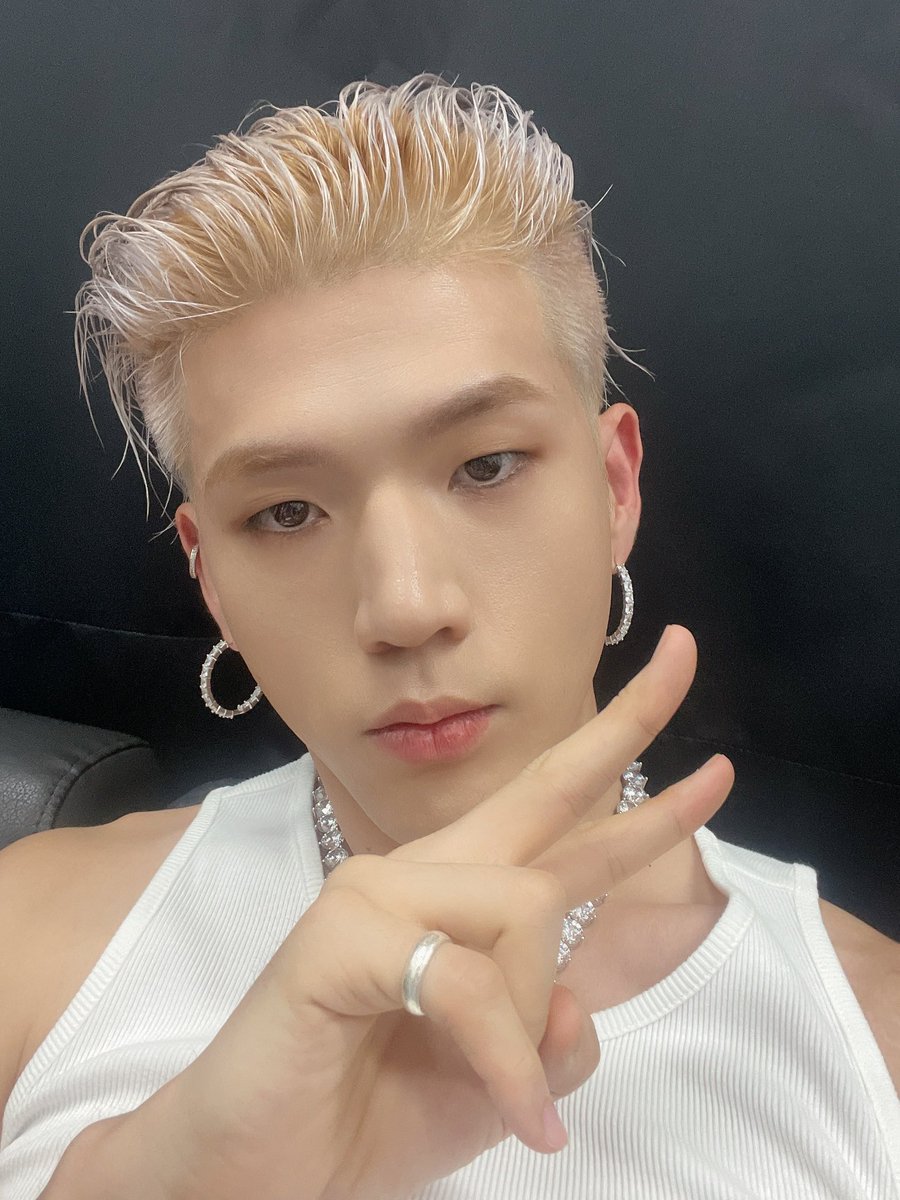 bigmattheew's tweet photo. 오늘도 열심히💪🏼
How do you stay motivated? https://t.co/epLQ0bTewO