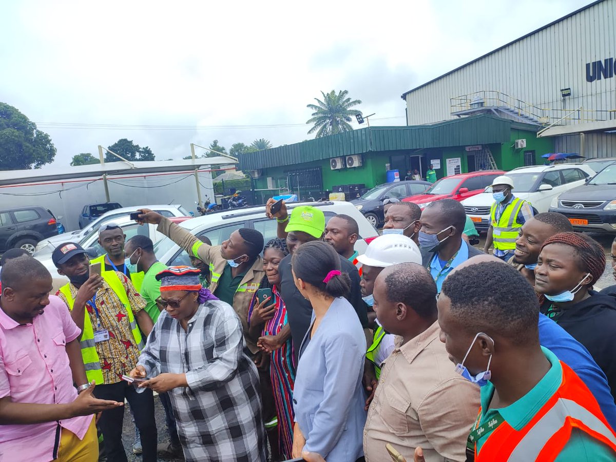 Ledawa's tweet photo. L'Union Camerounaise de Brasseries UCB continue la célébration de ses 50 ans avec le capi du 🇨🇲 et Ambassadeur de l'entreprise citoyenne Aboubacar Vincent  à Douala ce mardi aux côtés de quelques partenaires. 

#UCBbringsABOUToYou
#ABOUAtUCB
#ABOUestSpecial
#LeCapiUnique https://t.co/yLFUyO4az0