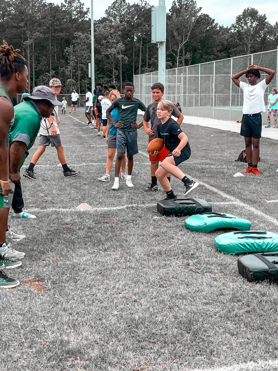 EastsideFB's tweet photo. Great First Day Of Kids Camp‼️

Kids Came To Compete &amp; Got After It 🏈

Don’t Worry If You Missed Yesterday, You Can Still Join Us Today 🗓 

📍The New Eastside HS (140 Hwy 142 Covington, GA 30014)

⏰ 5-7PM

💲 25.00 

@CoachCawthon @EHS_Eagles @CovNewsSports 
#WeBleedGreen🦅 https://t.co/L10KNvzUY7