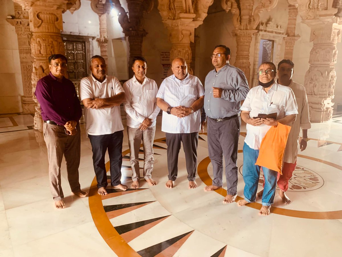 addshoptwit's tweet photo. સાંસદ રમેશભાઈ ધડુક સાથે ગોંડલ ખાતે આવેલ શ્રી રમાનાથધામ મંદિરે દર્શનનો લ્હાવો https://t.co/Fj5ae2gdsM