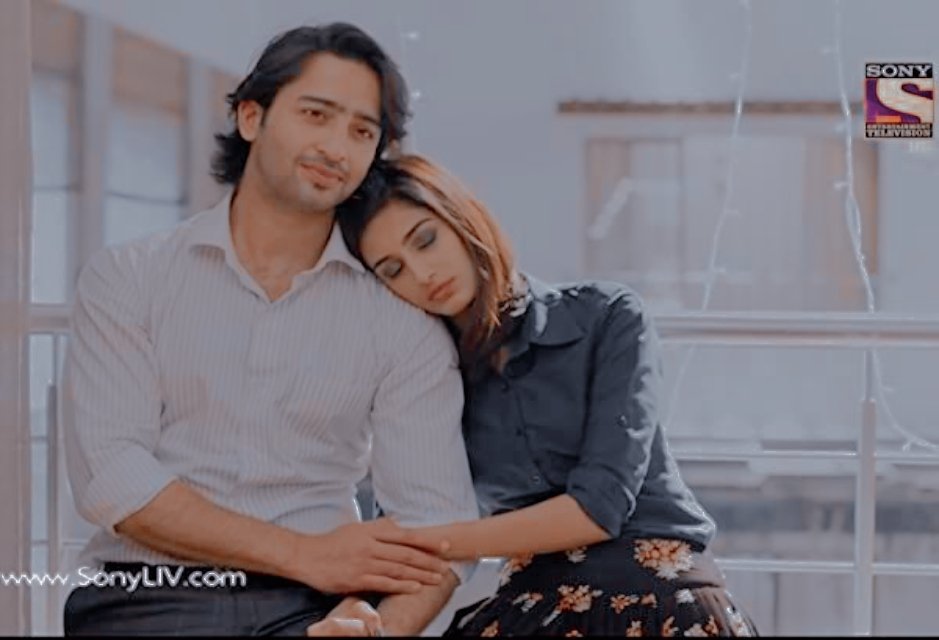 vivaalaavidaa__'s tweet photo. Suhana har dard hain
Joh tu mera humdard hai 💞
#Devakshi #Krpab https://t.co/6WyjEmzDdT