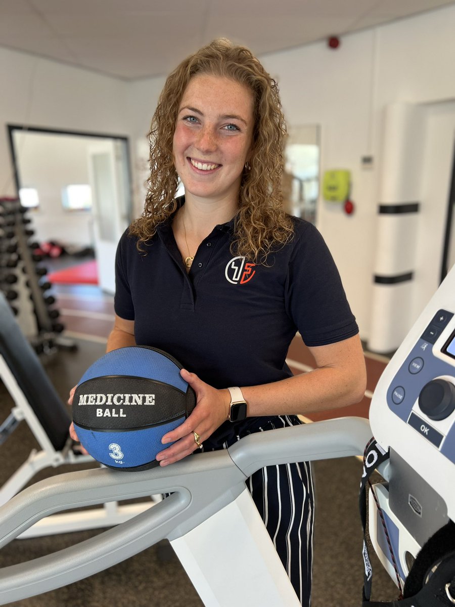 Vanaf 18 juli gaat Maud Bosch ons team versterken. Welkom Maud en veel werkgeluk toegewenst!
#nieuwecollega #vacatureingevuld #fysiotherapie #topfysiotherapie #topzorgweert