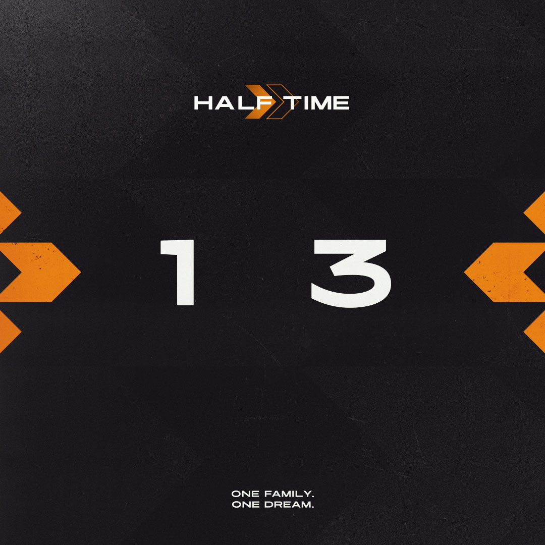 HALF-TIME:

🐯 Hull City U23s 1-3 Grimsby Town ⚫️⚪️

The Under-23s see themselves trail at the half-time break against Grimsby Town, with Josh Hinds netting for the Tigers. 

🐯 #hcafc #hcafcU23