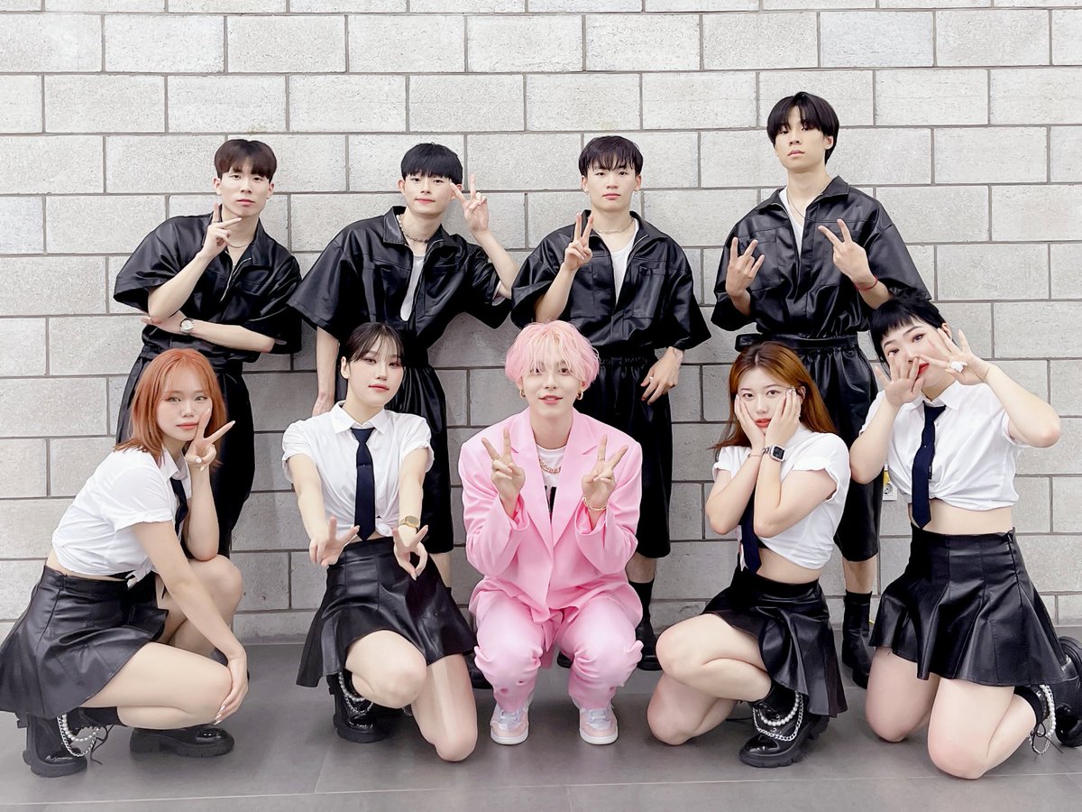 WJY_OFFICIAL's tweet photo. 여러분! #더쇼 첫방 잘 보셨나요?!ㅎㅎ 오랜만에 팬분들 앞에서 무대 하니까 너무 신나고 좋네요❤ 앞으로 좋은 추억들 많이 만들자구요🥰

#우진영 #WOOJINYOUNG
#2nd_Mini_Album #DELICIOUS
#Delicious #여긴_너무_Delicious 😋 https://t.co/ZhhAW0P0C4