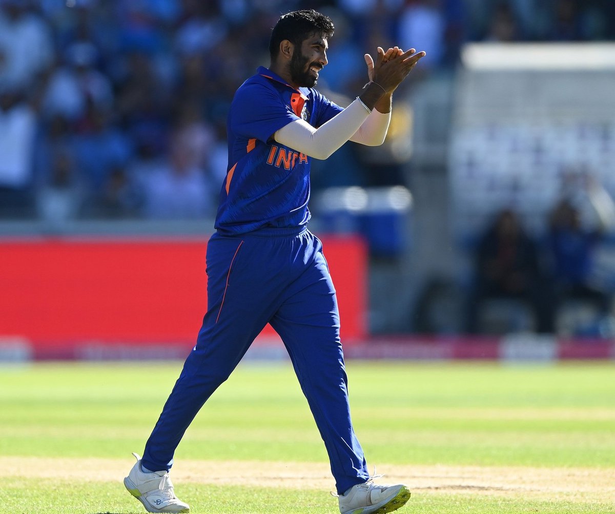 not_manmesh's tweet photo. Boom Boom on fire 🔥🔥 
#ENGvsIND #boomboom #jaspritbumrah https://t.co/BiR98bhM4D