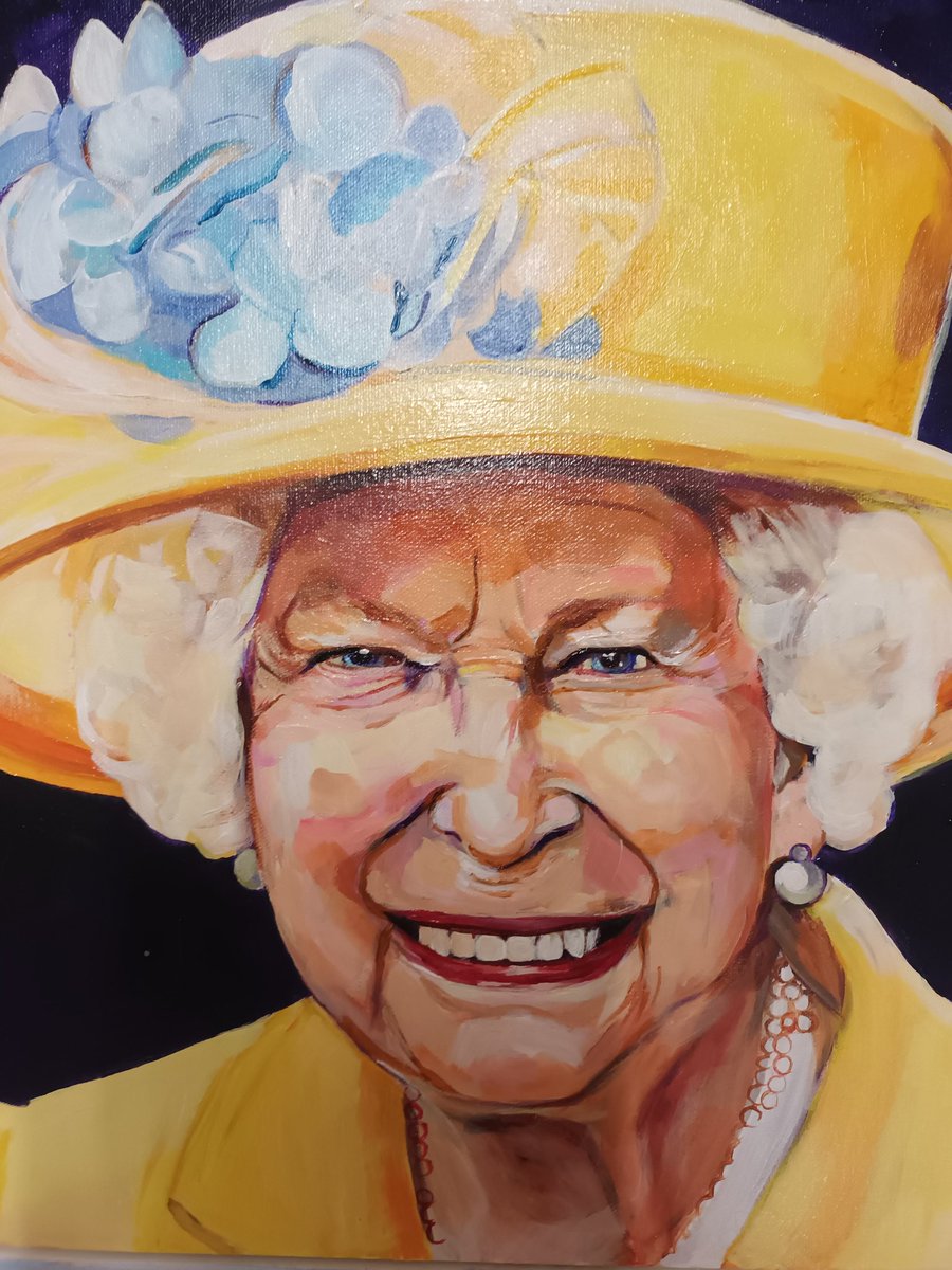 joypirkle's tweet photo. My portrait of HM for tv interview https://t.co/GVjbx2tXbH