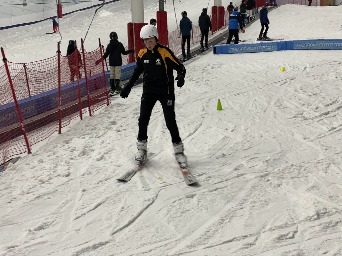 BohuntWokingham's tweet photo. ⛷ Year 10 have been getting ready for winter season at the @snowcentre ⛷#gamechangerweek https://t.co/rLJg3z5hjM