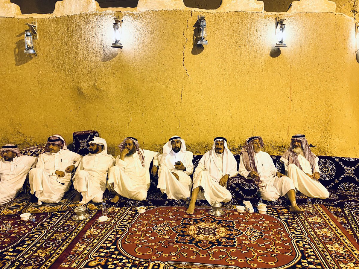 almohammed1434's tweet photo. حفل معايدة أسرة آل عبدالله ثالث أيام عيد الأضحى لعام ١٤٤٣هـ في قصر آل عبدالله الأثري بمدينة #تمير

 https://t.co/trFSmebA4m https://t.co/FfYEd2pV7p
