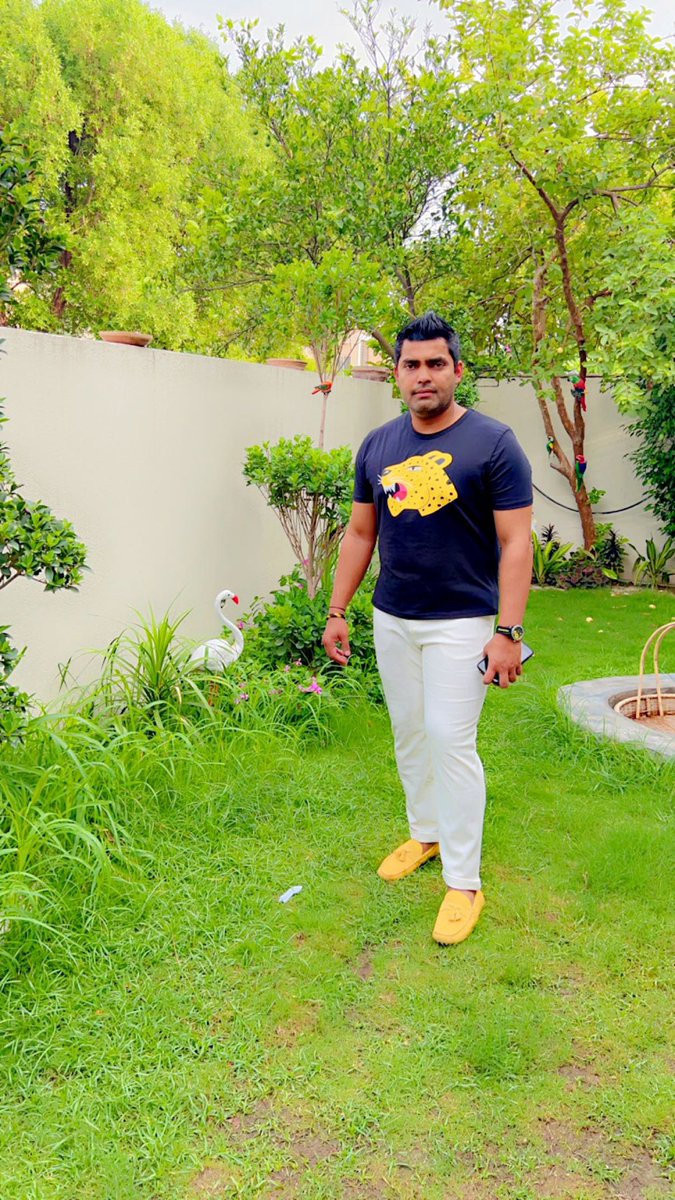 Uakmal9696's tweet photo. Eid day3 @NoorUmar6 @Umar96Akmal https://t.co/7u1Lcj0P0m
