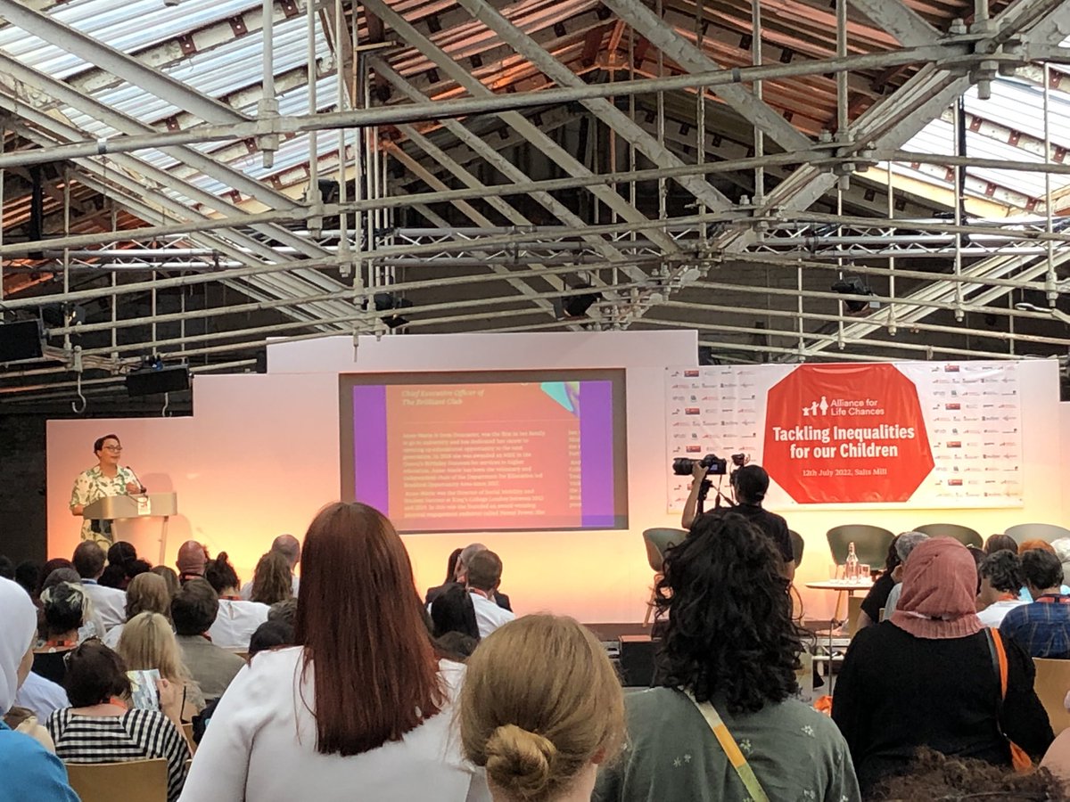 ShaniaBoom's tweet photo. Amazing day so far at the Tackling Inequalities for our children event! Discussing our Fundamental Movement Skills and Physically Active Learning research #ALC22 #Bradford #PAL #FUNmoves @DevelopingWell @LucyEddy_ @tagtiv8 @BradfordOppArea @amcanning https://t.co/huYbzWD4di
