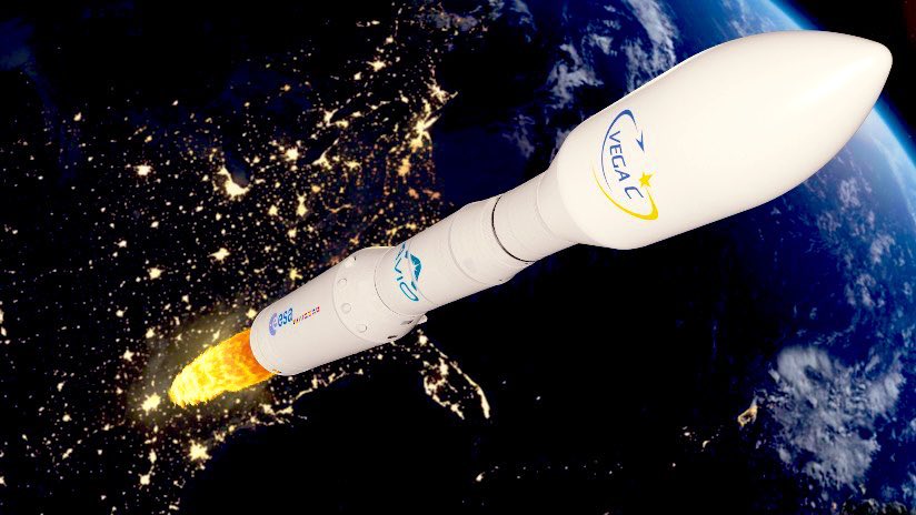 ARCA Dynamics (@arcadynamics) on Twitter photo L’azienda italiana ARCA Dynamics sarà presente domani sul volo inaugurale di Vega-C per portare in orbita media la missione ALPHA.
L’Italia è di nuovo in prima linea nell’innovazione spaziale: seguiteci il 13 alle 13:13!
<a href="/InnovazioneGov/">Dipartimento per la Trasformazione Digitale</a> <a href="/Space4Europe/">ESA Space Solutions</a> <a href="/MISE_GOV/">Assessorato allo Sviluppo Economico di Bugliano</a> #ALPHA #VegaC L’azienda italiana ARCA Dynamics sarà presente domani sul volo inaugurale di Vega-C per portare in orbita media la missione ALPHA.
L’Italia è di nuovo in prima linea nell’innovazione spaziale: seguiteci il 13 alle 13:13!
<a href="/InnovazioneGov/">Dipartimento per la Trasformazione Digitale</a> <a href="/Space4Europe/">ESA Space Solutions</a> <a href="/MISE_GOV/">Assessorato allo Sviluppo Economico di Bugliano</a> #ALPHA #VegaC