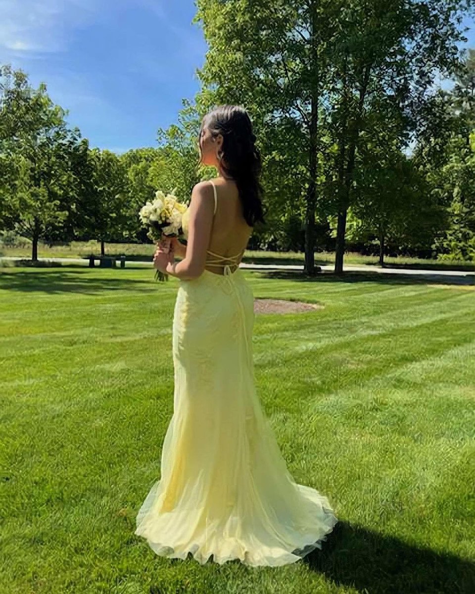 FavianaNY's tweet photo. Simply a dream 💫💭 The beautiful @marina.depalo in Faviana Style S10633 🌻 @sonyasclothing
#CelebrateYourself https://t.co/CNgAPy6N95