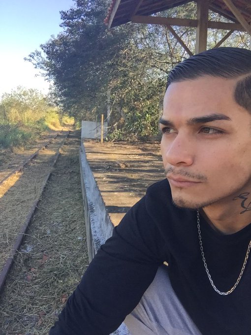 Igor Kevin’s pics and videos