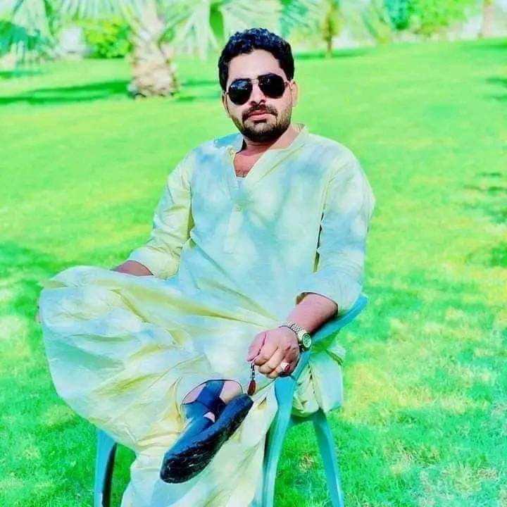 RaheemBuxmazar2's tweet photo. Justice must be done with the blood of Bilal Kaka, a prominent young man of #Sindh, who was brutally killed in Hyderabad by foreign Afghan Pathans.

 #JusticeForBilalKaka
 https://t.co/CVlyZEGFqe