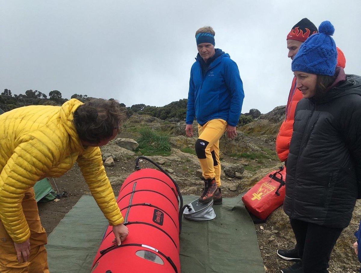 outdoormed's tweet photo. Throwback to our Kilimanjaro Expedition in 2020 focused on Expedition Medicine ⛰ ! If you’re interested in this course, let us know in the comments or send an email! #expeditionmedicine #expeditionmed https://t.co/KShpCZv0Kj