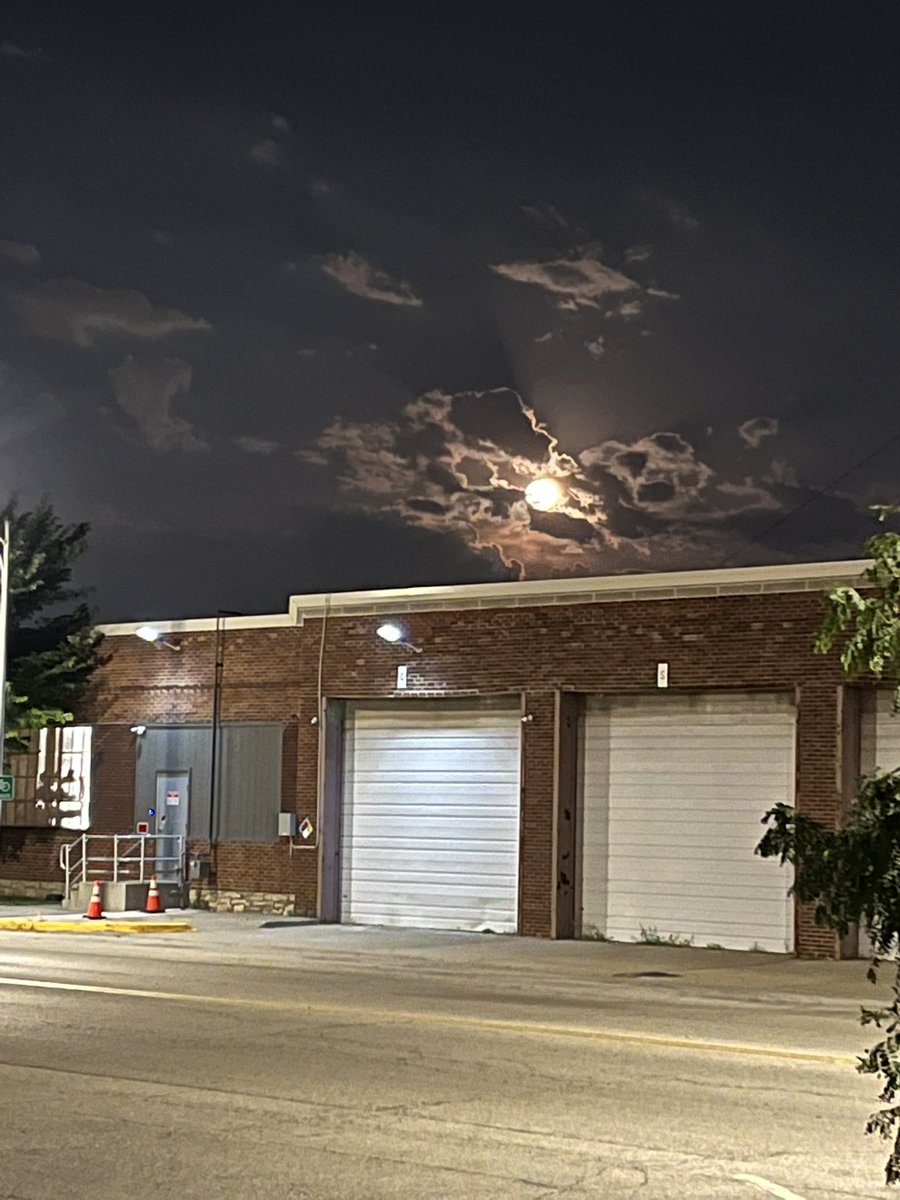 Moon over northtown this morning just showing off.