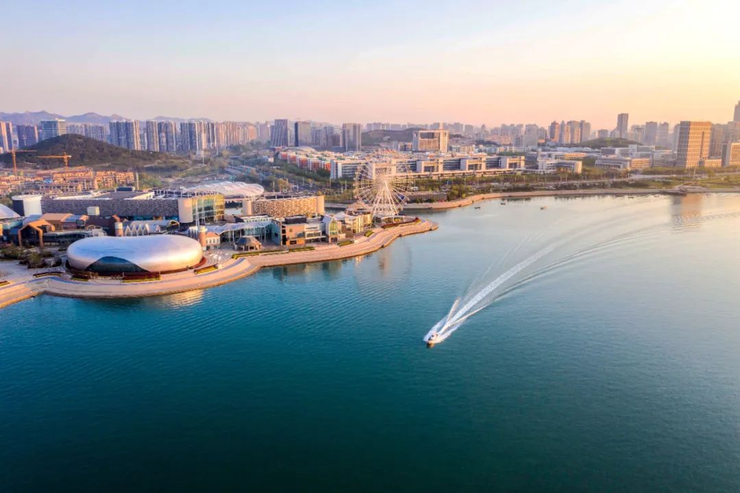 QingdaoWCNA's tweet photo. #Qingdao West Coast New Area recently issued a plan for the development of its high-end manufacturing industry during the 14th Five-Year Plan period (2021-25). Read more: https://t.co/zTcimkuI7N #QingdaoWCNA https://t.co/1xzEK5T2cU