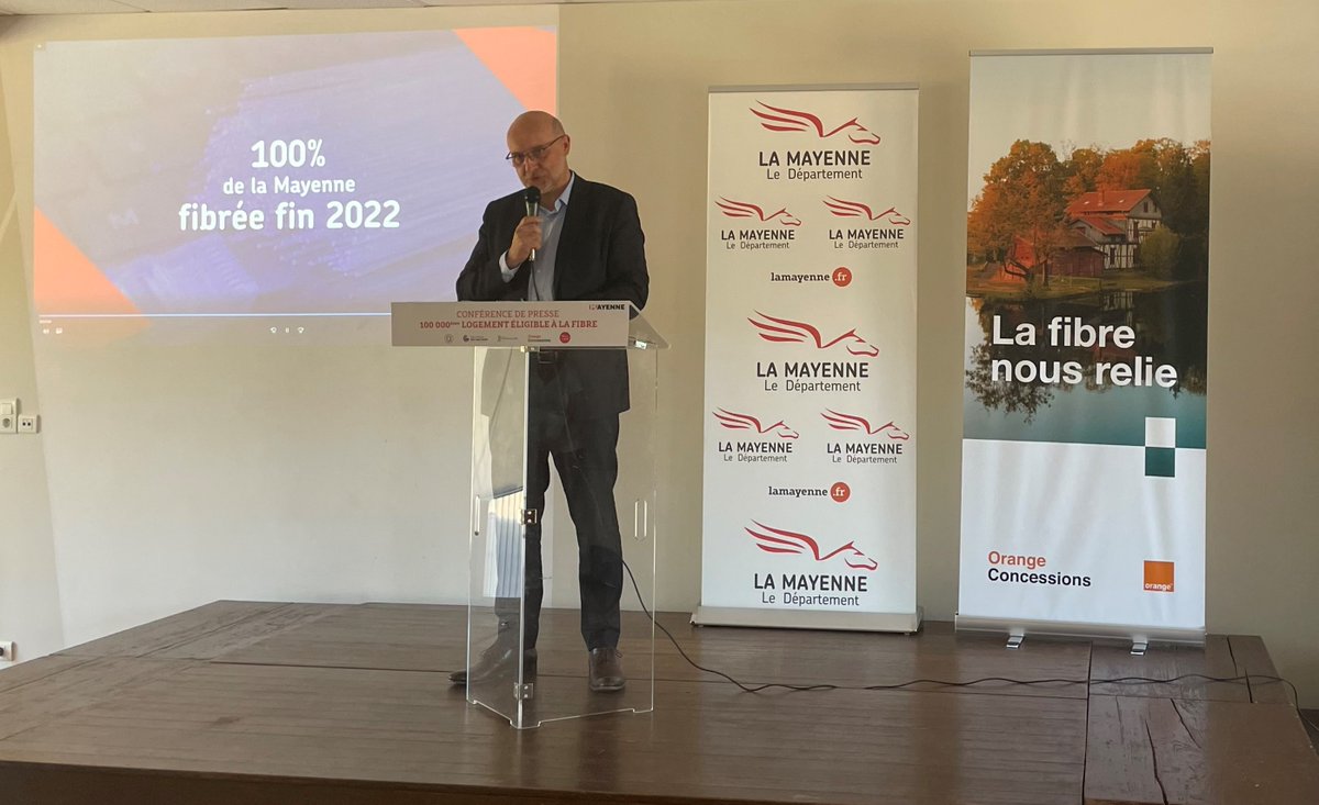 MayenneFibre's tweet photo. 🎆 Hier, nous fêtions les 100 000 logements éligibles à la fibre via notre réseau 🎆

L'occasion de partager les témoignages d'un habitant et d'une entreprise de La Bigottière pour qui la #Fibre a changé leur quotidien

▶️Testez votre éligibilité : https://t.co/YuYkz2JNMy https://t.co/wBnW7R6l8n