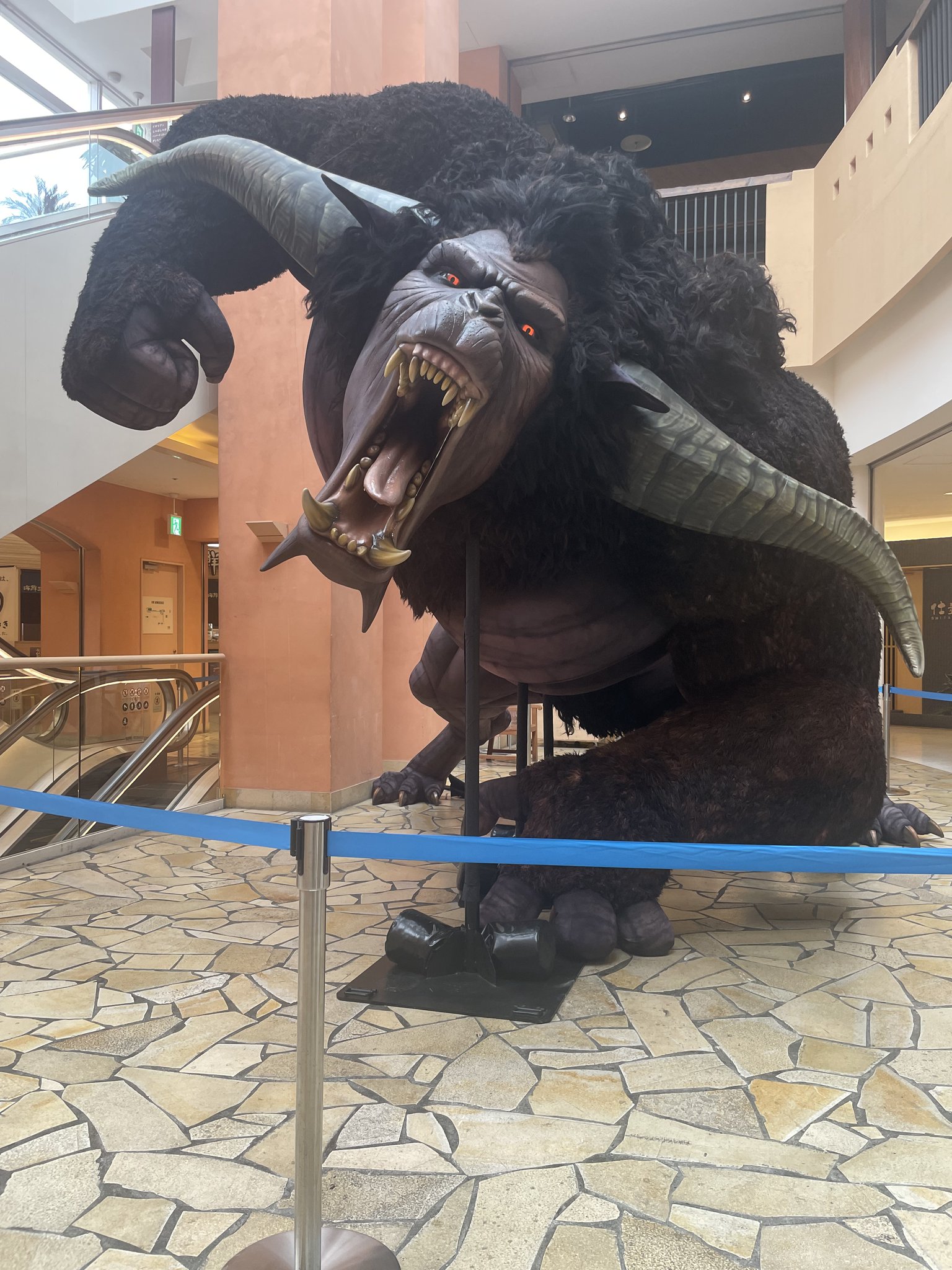 モンスターハンターライズ サンブレイク公式 モンハン 横須賀 ラージャン乱入 モアーズ横須賀店にラージャンが乱入との報が ハンターの皆さん 間近に撮影できるチャンス T Co Ponuhm9m6d モンハン 横須賀 ラージャン バルーン モンスターハンターライズ サンブレイク公式 モンハン 横須賀 ラージャン乱入 モアーズ横須賀店にラージャンが乱入との報が ハンターの皆さん 間近に撮影できるチャンス T Co Ponuhm9m6d モンハン 横須賀 ラージャン バルーン