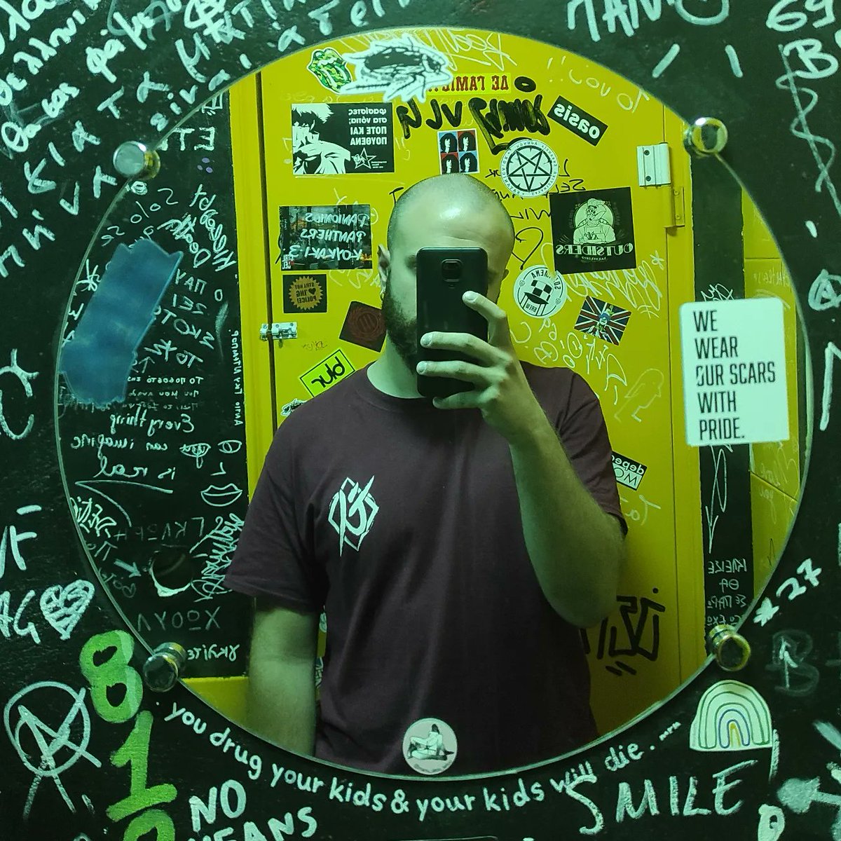 InnerD_Official's tweet photo. WHO YOU

#selfies #innerd #whoyou #poorpoetry #kennedy #NASAWebb https://t.co/nMV0nRVvIW