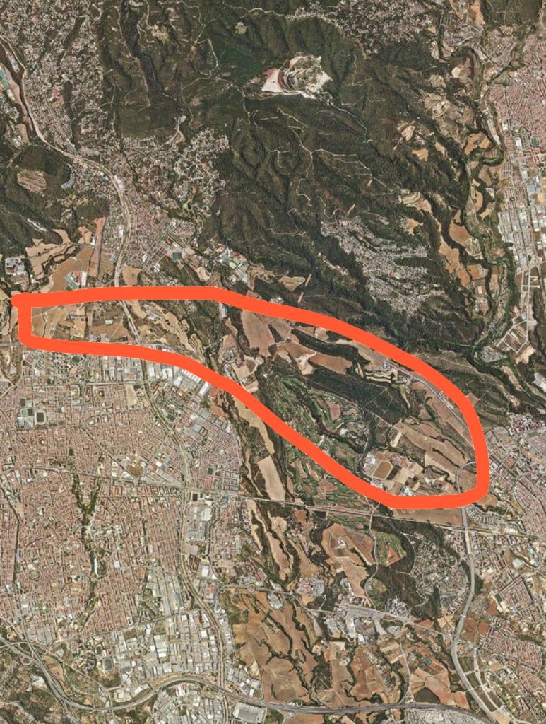 A Terrassa fa anys q es parla de la revolució verda i es presumeix de tenir una anella verda amb activitat agroramadera. 

Aquest és el tram del 4rt cinturó Terrassa-Sabadell. Un tram que es carregarà una de les últimes zones “verges” de l’anella verda. 

Perq som tan hipòcrites?