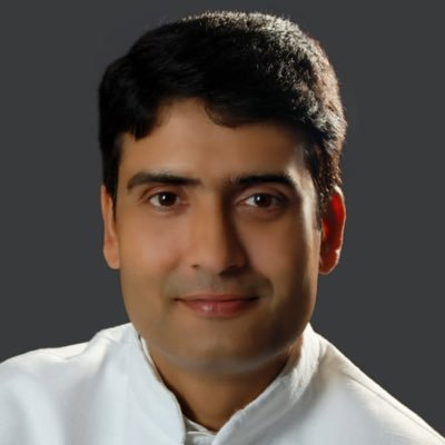 bstvlive's tweet photo. अमेठी

➡कांग्रेस पूर्व एमएलसी दीपक सिंह ने की प्रेस कांफ्रेंस

➡अपने कार्यकाल किए गए कार्यों का किया वर्णन

➡मैं बचपन से कांग्रेस पार्टी के साथ रहा- दीपक

➡11 वर्ष की उम्र में राजनीति में कदम रखा था- दीपक

➡विभिन्न मुद्दों को सदन में उठाया है- दीपक

#Amethi https://t.co/UxvRNKtOmP
