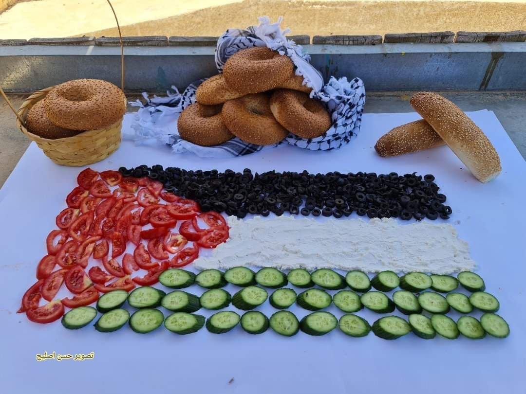 PalestineCultu1's tweet photo. Palestinian Breakfast ❤️
#صباح_الخير https://t.co/x1jeq6TeMa