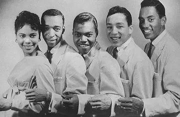 UtterlyInterest's tweet photo. .@Motown: named after Detroit (the Motor City) and went on to be the sound that changed America...
👉https://t.co/4BcobjXSb5 #MotownDidItFirst https://t.co/GYesypXqbR