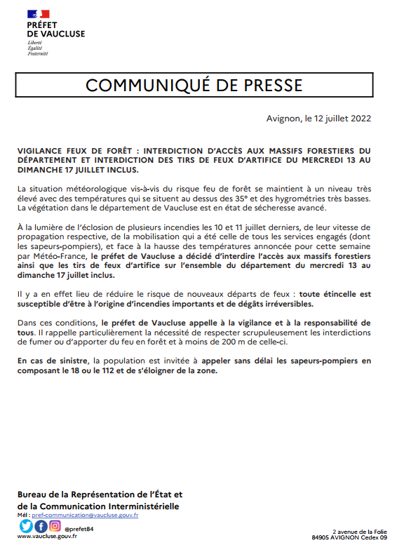 Prefet84's tweet photo. #VIGILANCE #FeuxDeForêt I  Interdiction d’accès aux massifs forestiers du département de #Vaucluse et des tirs de feux d’artifice du mercredi 13 au dimanche 17 juillet inclus.
Plus d'informations sur le communiqué de presse 👉https://t.co/1cpQOeXwus https://t.co/dE0lPb0GZE