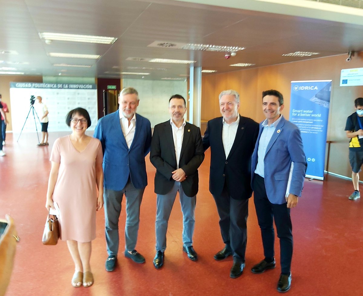 CPInnovacion's tweet photo. El parque científico @UPV acoge el 1er foro científico en Inteligencia artificial de la Fundación @ValgrAI, Escuela de Posgrado y Red de Centros de Investigación en #InteligenciaArtificial. 

Inauguran Vicent Botti @VRAIN_upv, @JoseECapilla @UPV y @BeviaBaeza @GVAinnova. https://t.co/dI8tjZE2rw