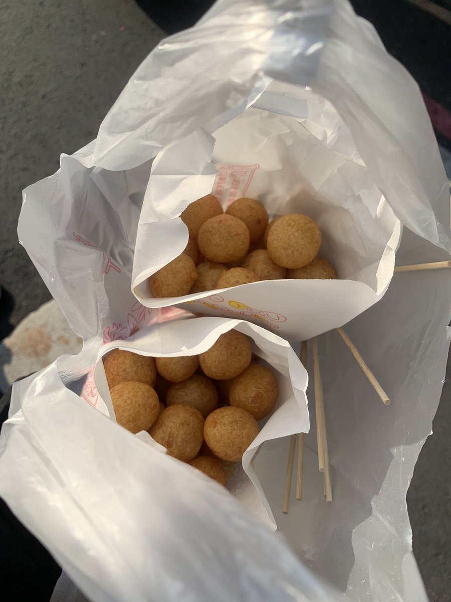 grgnfthr's tweet photo. 今天不小心被警察杯杯外帶
還送了我地瓜球🚓🤤🤤🤤
#台中 #一中 #刺青女子 #收費 #約 https://t.co/2g2mNqswWZ