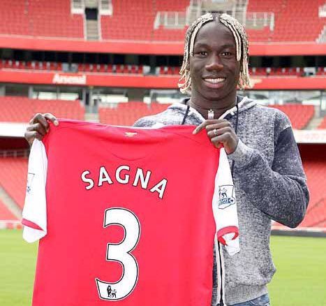 Sagnaofficial's tweet photo. 15 years ago , smart move from @Arsenal happened 😅. Feeling blessed still. One love ❤️ #12july2007 https://t.co/pigdcd3WSI