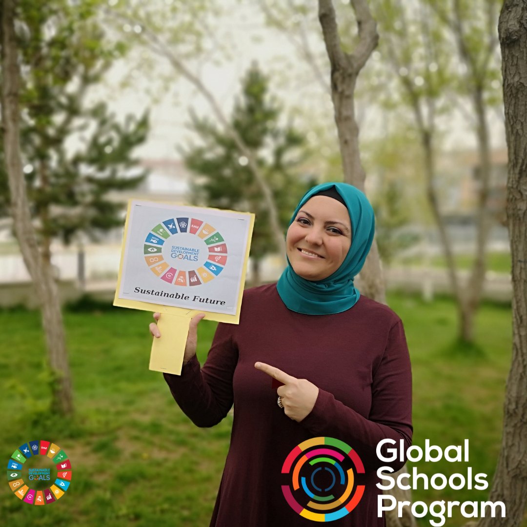 SDGsInSchools's tweet photo. 📣In #Turkey, the Ömer Nasuhi Bilmen Secondary School, part of our #schoolsnetwork, have been promoting #SDGs with students.
Projects included presentations about climate change, educational games from waste materials, + more! They also were featured in the national press!👏👏 https://t.co/YwiGewMPI9
