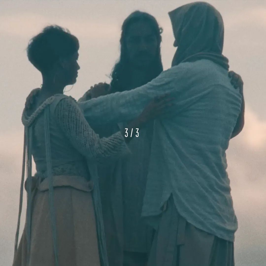 3/3 △ Pronto podrás disfrutar del video de VIENTO, sencillo de nuestro próximo EP, y el primer videoclip donde nos animamos a aparecer. Escucha este tema en Spotify, ¡y prepárate para el último capítulo de nuestra trilogía! spoti.fi/3nyHpMT #Munn2022