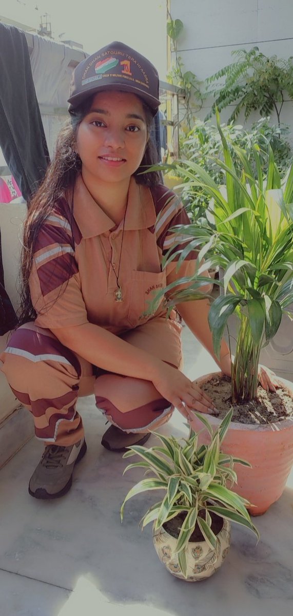 priyasharmaaps's tweet photo. I always had a dream  to wear this pious dress and plant a sapling on my day.
Thank you so much papa @Gurmeetramrahim ji for fulfilled my all wishes.
Shukranaaa shukranaaa shukranaaa 🙏😇
@DSSNewsUpdates 🙌🏻 https://t.co/AMV9t1QttP