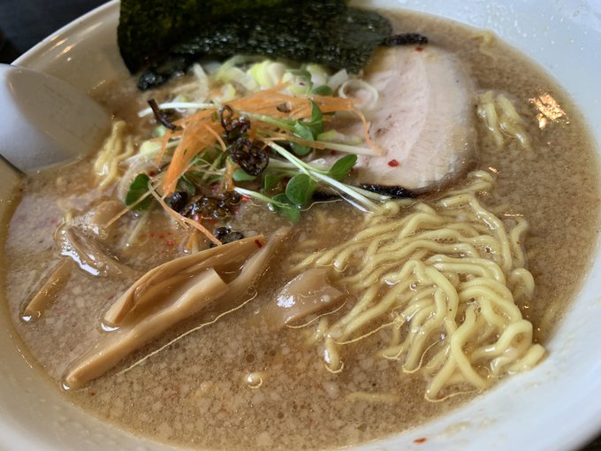 夜はラーメン!🍜(*'ω'*) 